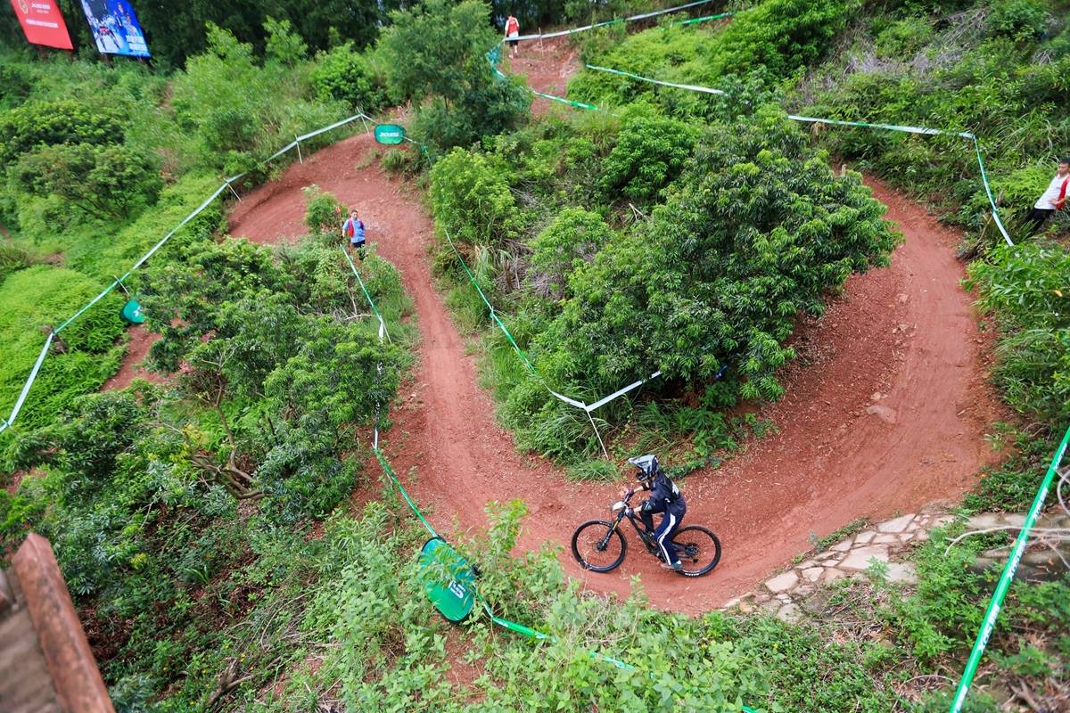 软尾争锋！ “L-TWOO杯”2025喜德盛四季联赛夏季赛圆满成功