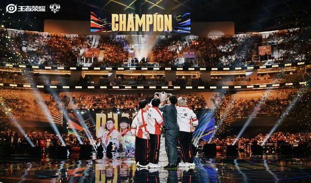 六连冠！成都AG超玩(wán)会创造历史