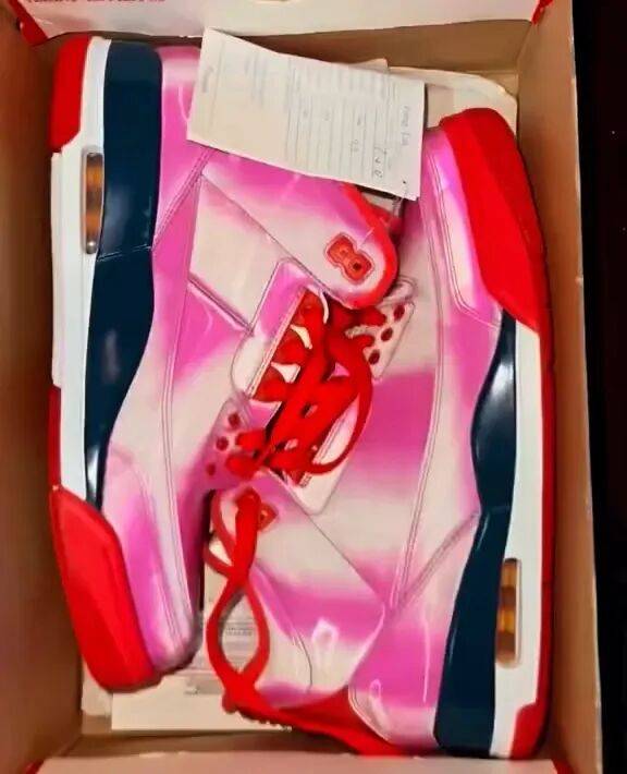 年底重磅联名 +1！SoleFly x AJ3 细节曝光！