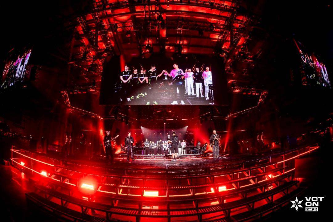 全球(qiú)顶级電(diàn)競(jìng)賽(sài)事(shì)IP联动 川音学子(zi)奏響(xiǎng)電(diàn)競(jìng)强音