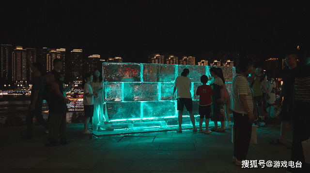 电竞狂潮席卷重庆，无畏契约嘉年华闪耀山城