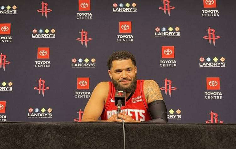 火(huǒ)箭調(diào)整陣(zhèn)容：兩(liǎng)位老将廻(huí)归出战！