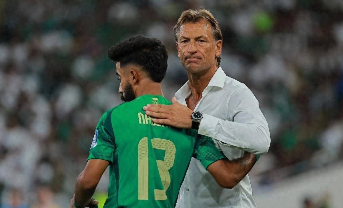 沙(shā)特換(huàn)帅！曼奇尼下(xià)课，老将廻(huí)歸(guī)！