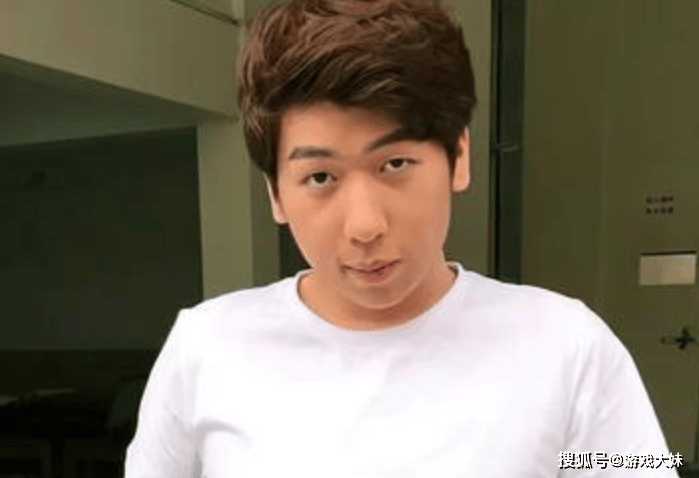 炫神因(yīn)罵(mà)theshy被(bèi)处罚，如今(jīn)認(rèn)怂，公開(kāi)道(dào)歉希望(wàng)拿回二路解说權(quán)